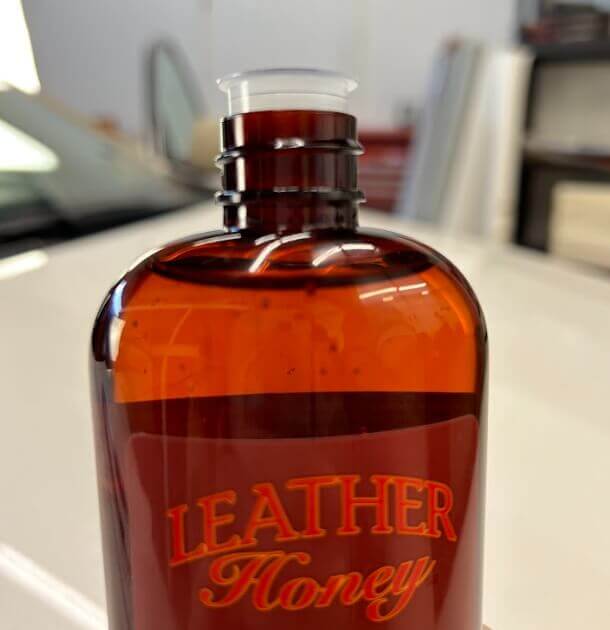 leather honey bottle top--non-spray