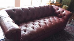 How to prevent cracked leather furniture